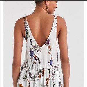 Kimchi White Floral Tank- UO
